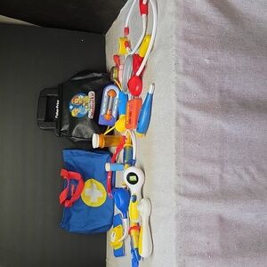2 Fisher-Price Doctor/Vet Medical Kit With Working thermometer Age 3+ Playset